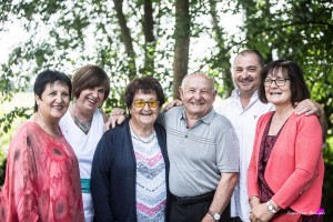 photos de famille d'un anniversaire en extérieur 